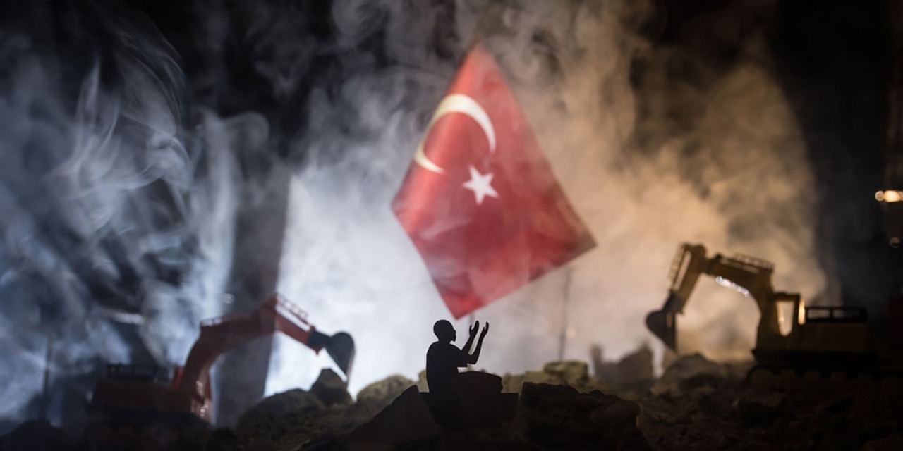 Depremin Gölgesinde Yaşamak! İhmaller Altında Sarsılan Türkiye